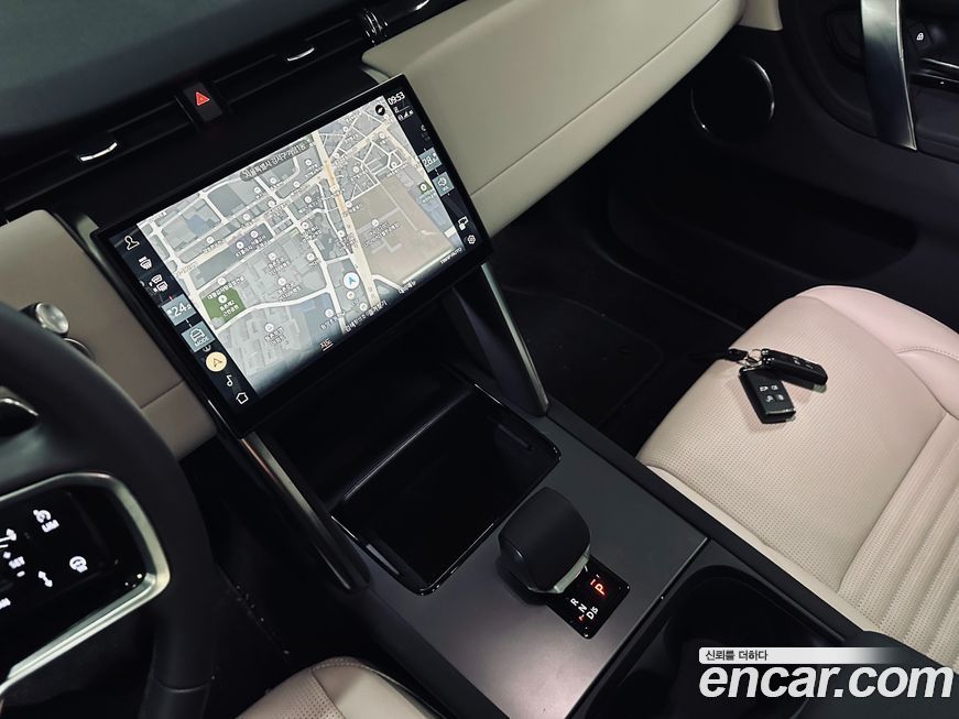 Land Rover Discovery Sport 2025