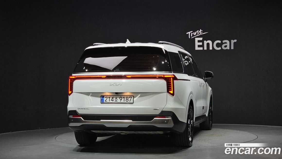 Kia Canival 2025