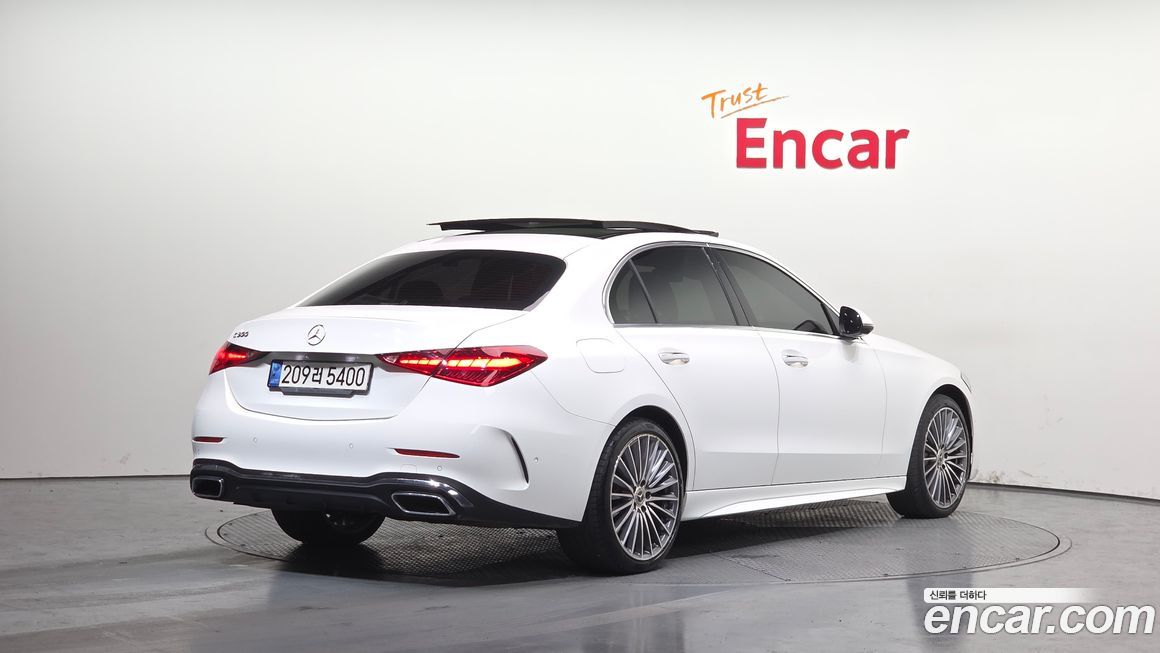 Mercedes-Benz C-Class 2022