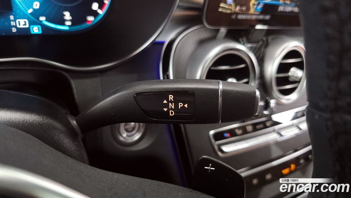 Mercedes-Benz GLC-Class 2022