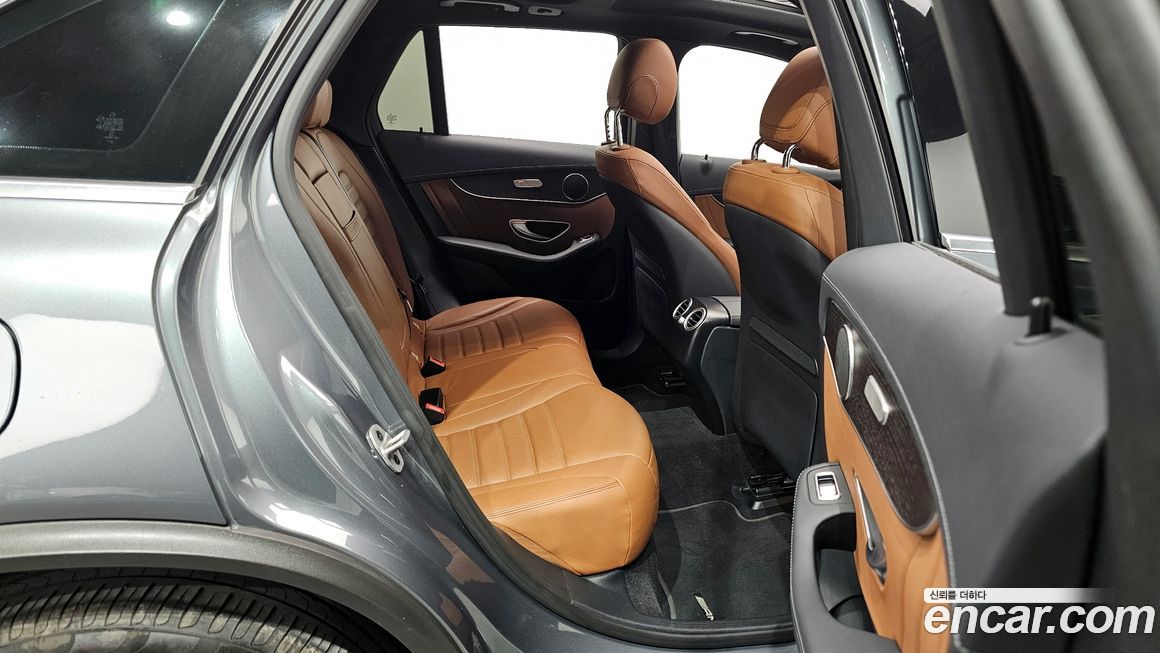 Mercedes-Benz GLC-Class 2022