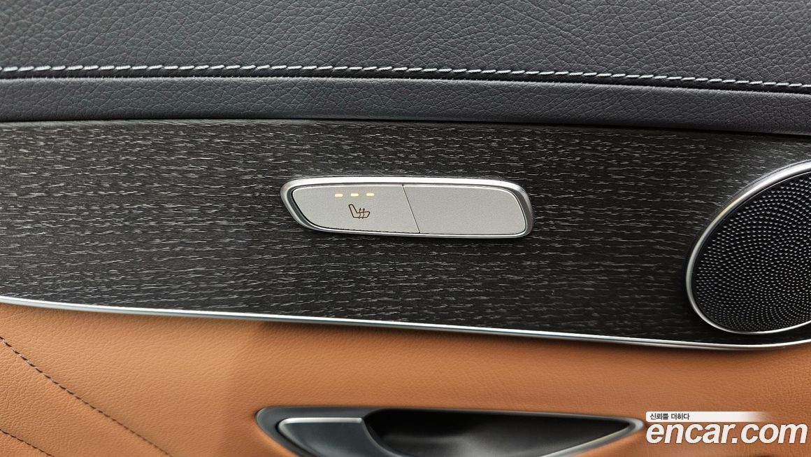 Mercedes-Benz GLC-Class 2022