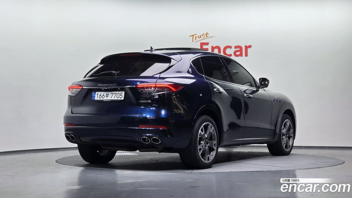 Maserati Levante 2022