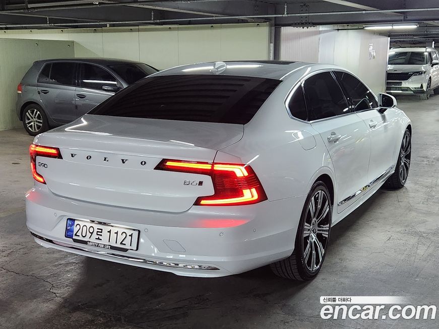 Volvo S90 2024