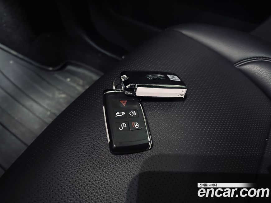 Land Rover Discovery Sport 2025