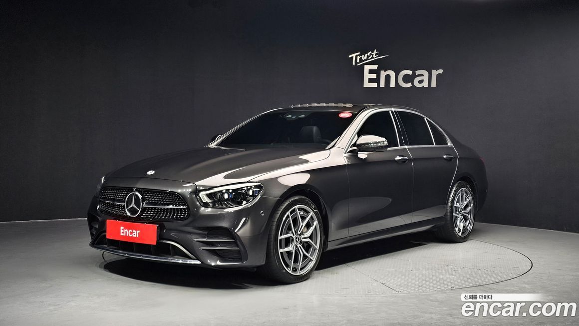 Mercedes-Benz E-Class 2022
