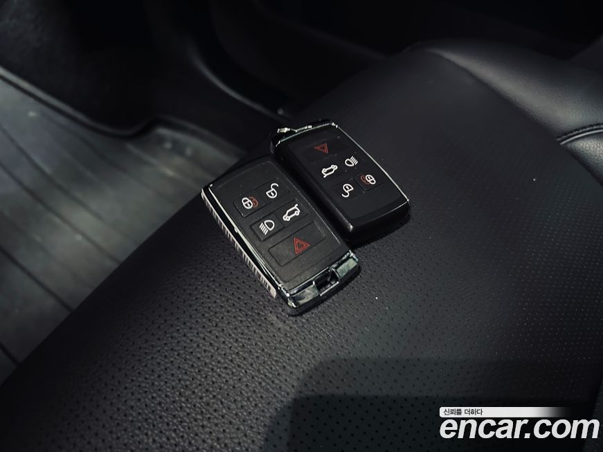 Land Rover Discovery Sport 2025