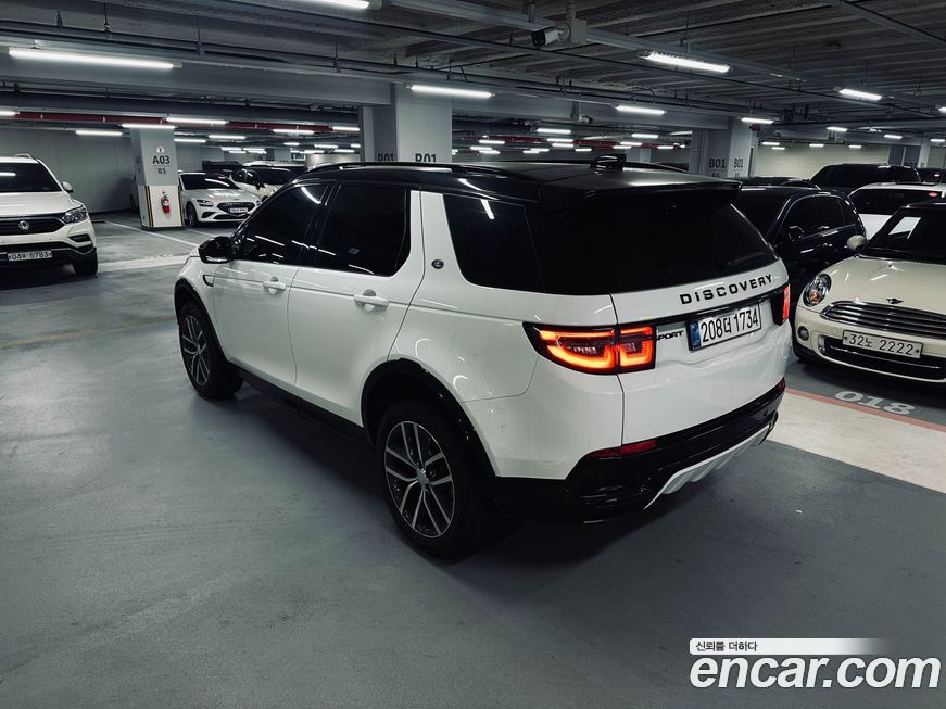Land Rover Discovery Sport 2025