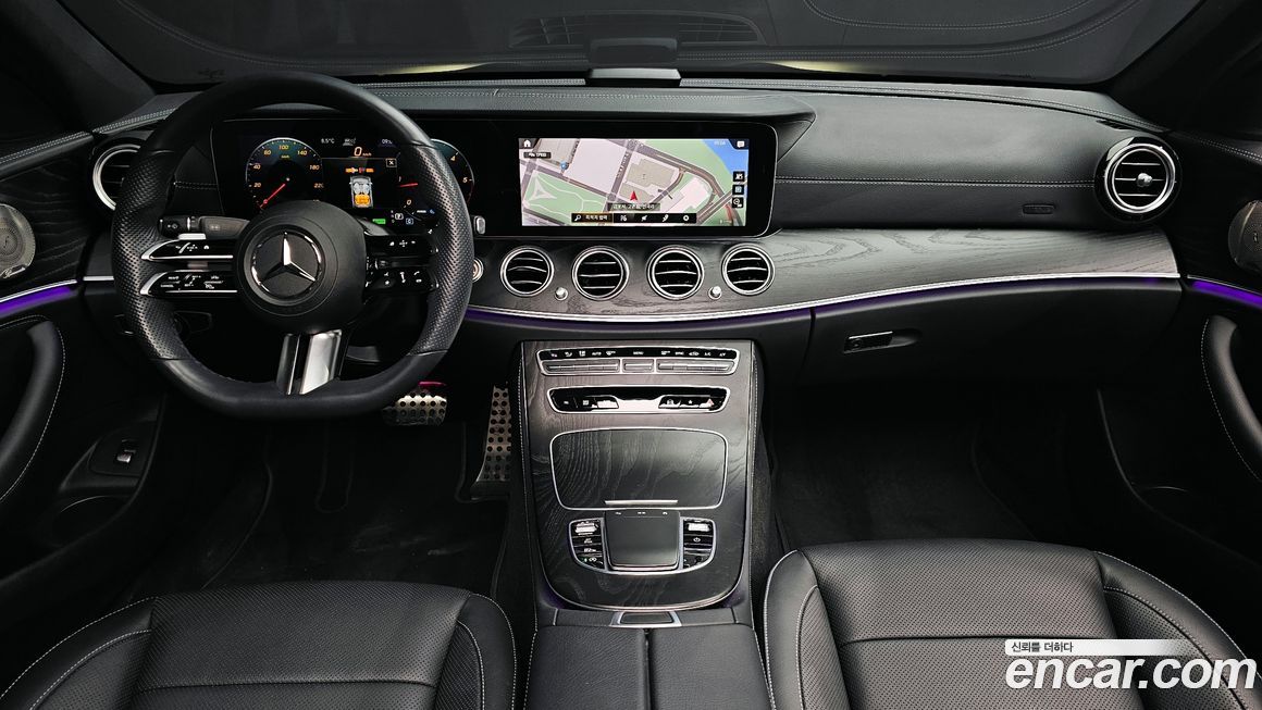 Mercedes-Benz E-Class 2022