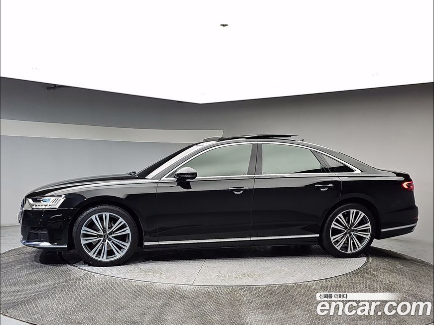 Audi A8 2021