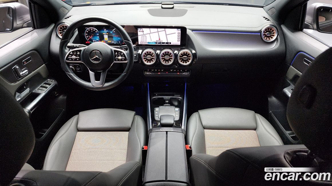 Mercedes-Benz EQA 2021