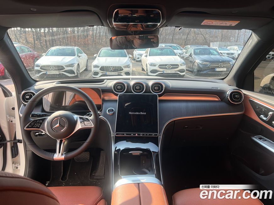 Mercedes-Benz GLC-Class 2024