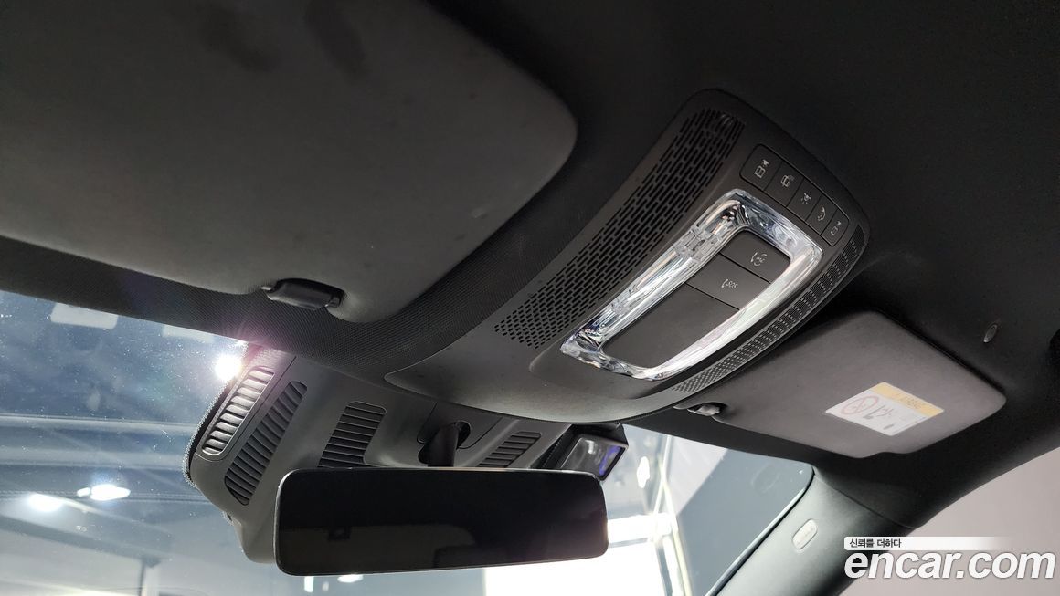 Mercedes-Benz EQA 2021