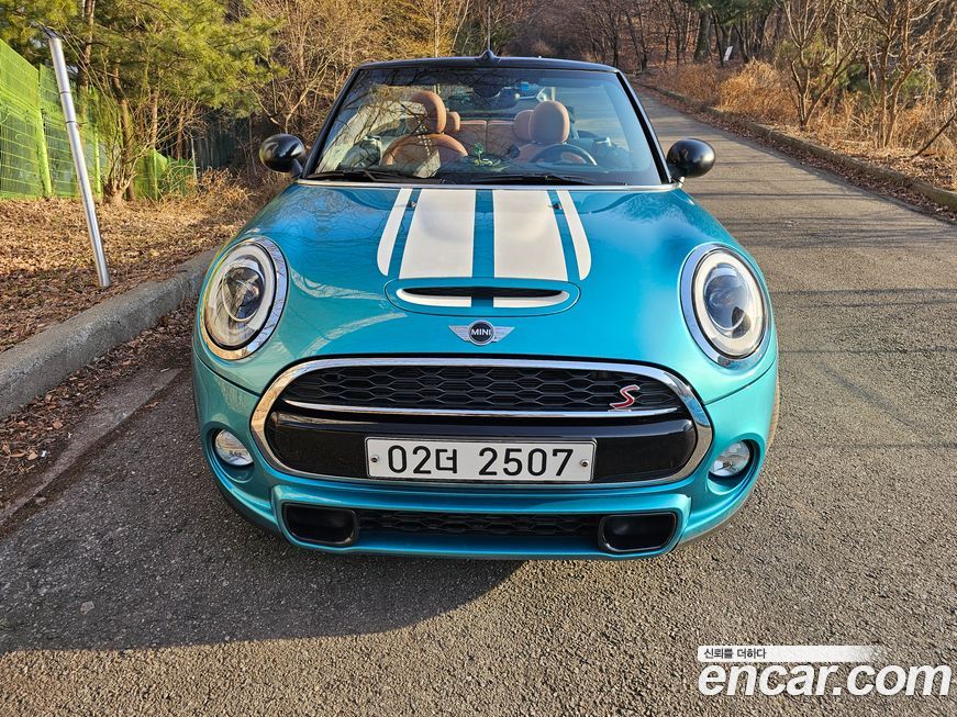 Mini Cooper Convertible 2018