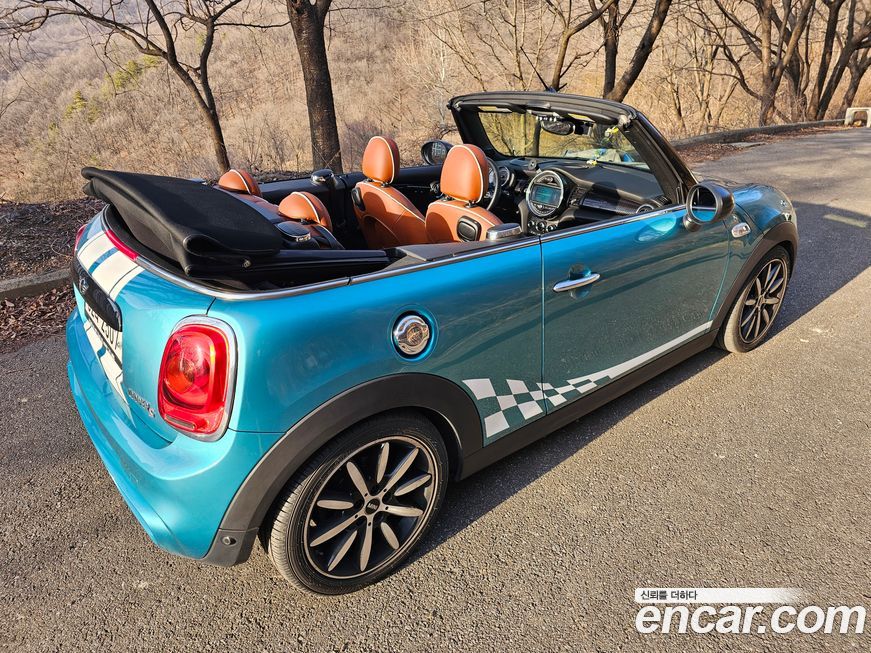 Mini Cooper Convertible 2018