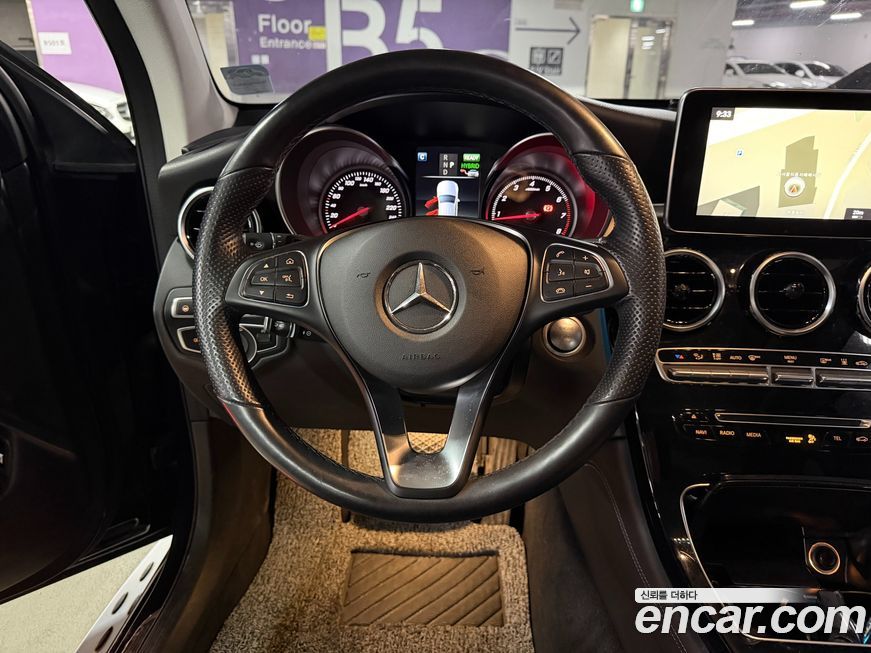 Mercedes-Benz GLC-Class 2019