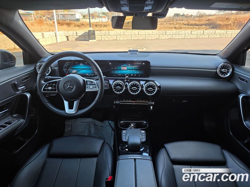 Mercedes-Benz A-Class 2021