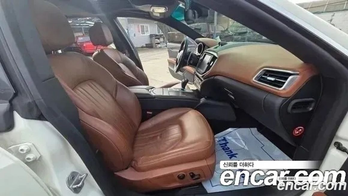 Maserati Ghibli 2016