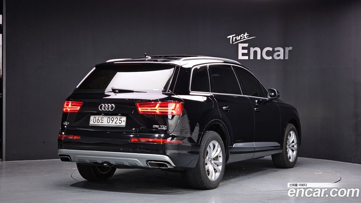 Audi Q7 2016