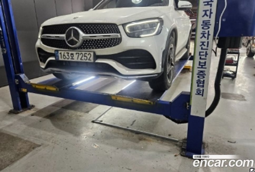 Mercedes-Benz GLC-Class 2022