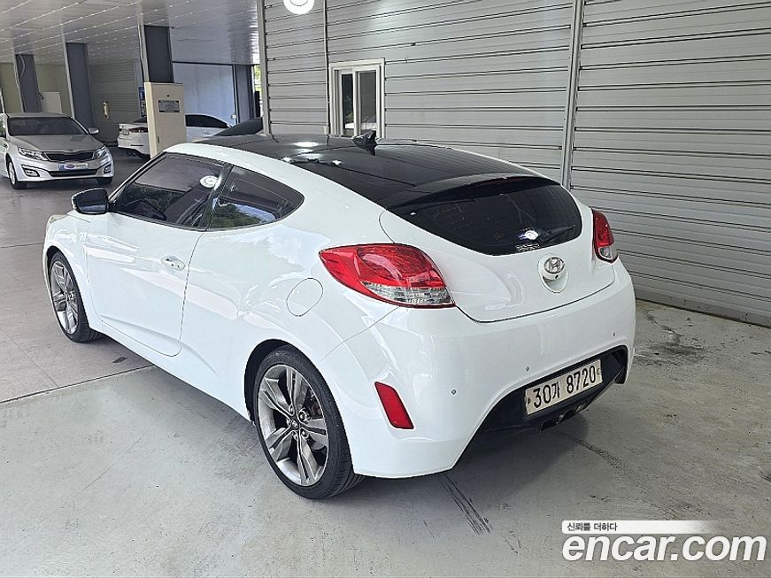 Hyundai Veloster 2012
