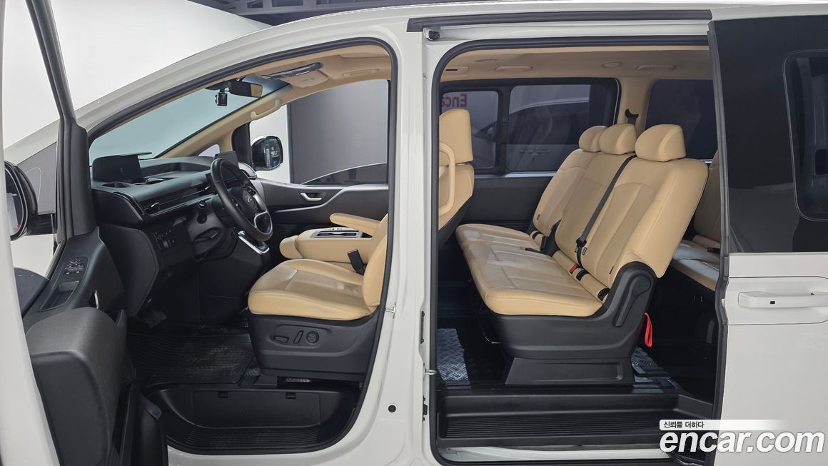Hyundai Staria 2023