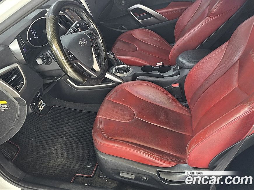 Hyundai Veloster 2012