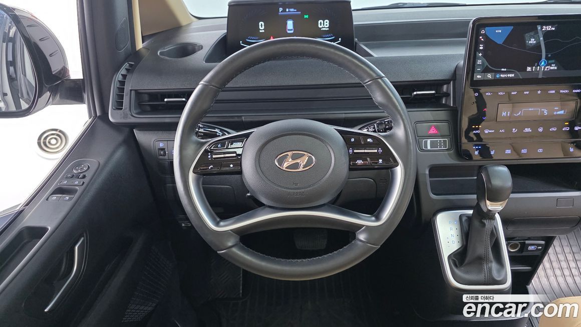 Hyundai Staria 2023