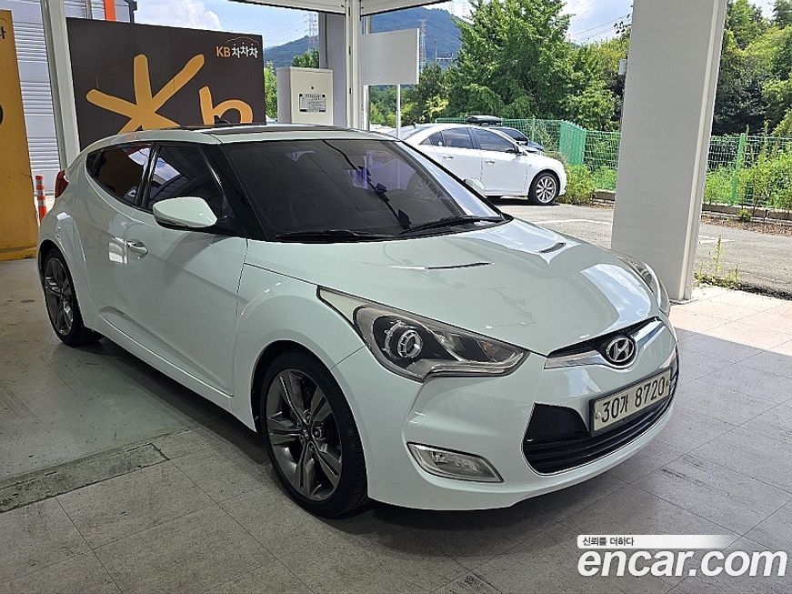 Hyundai Veloster 2012