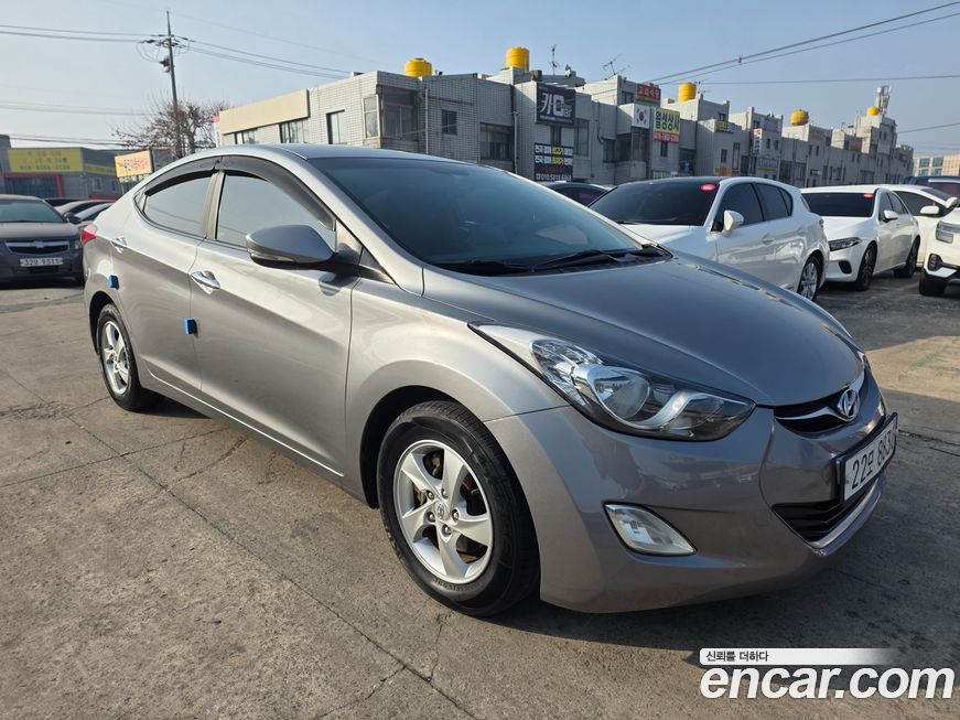 Hyundai AVANTE 2011