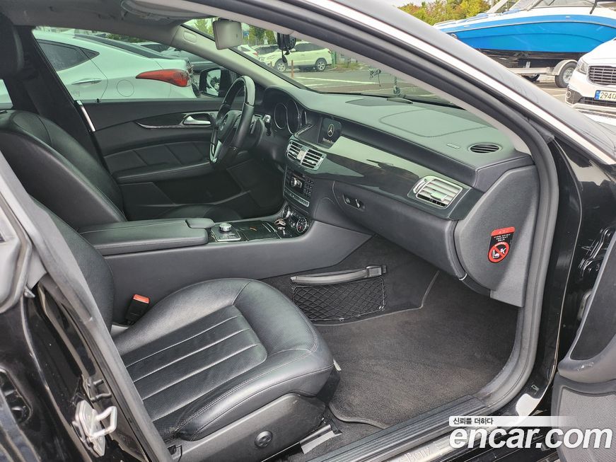 Mercedes-Benz CLS-Class 2012