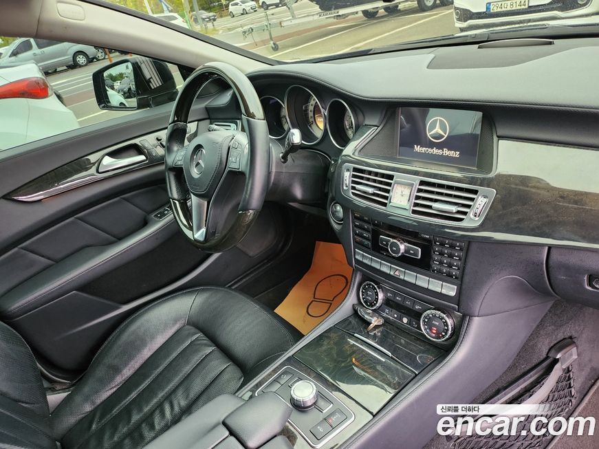 Mercedes-Benz CLS-Class 2012