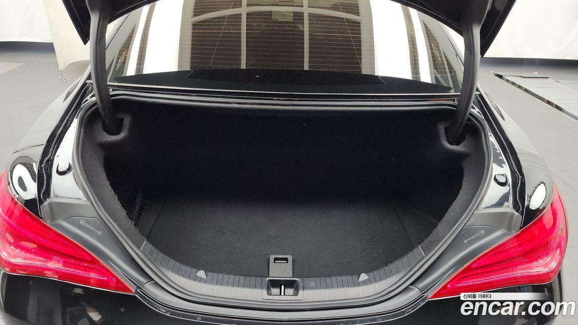 Mercedes-Benz CLA-Class 2015