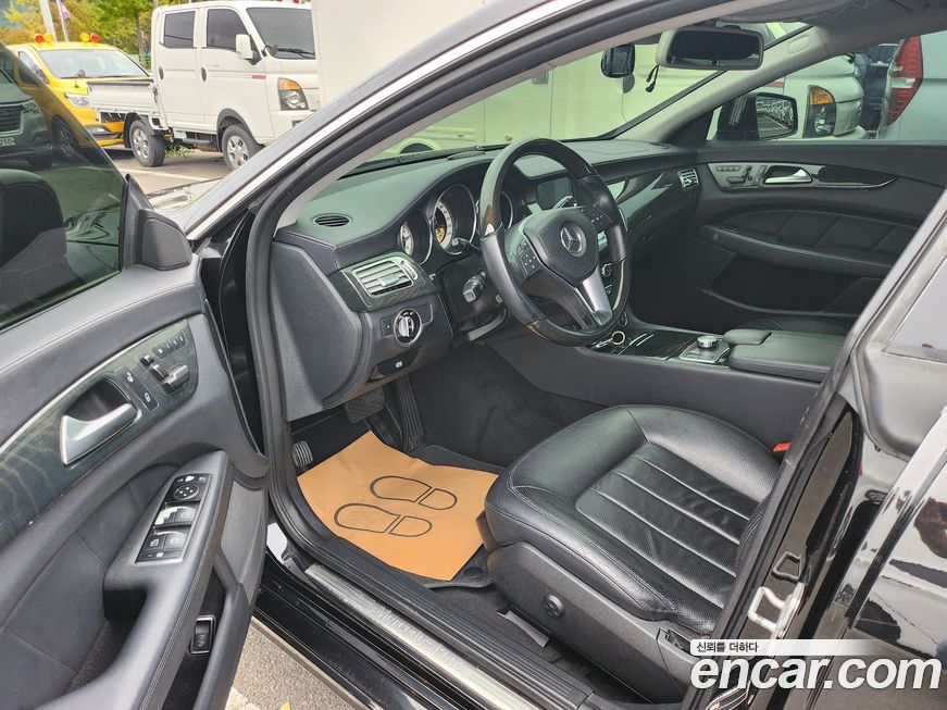 Mercedes-Benz CLS-Class 2012