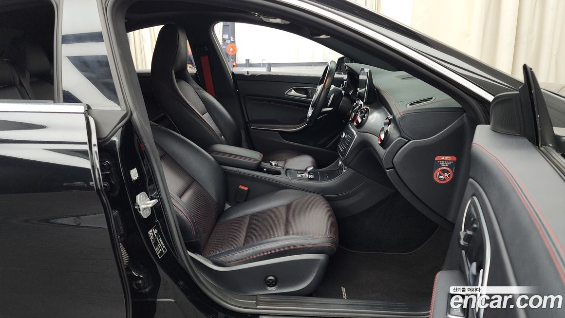 Mercedes-Benz CLA-Class 2015