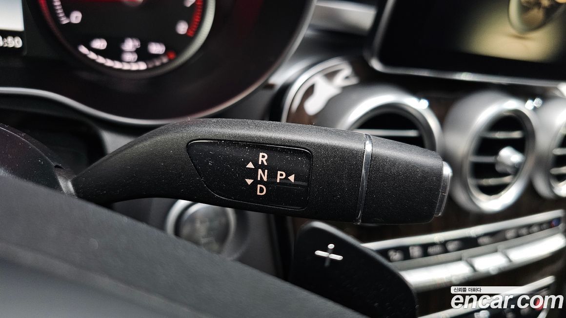 Mercedes-Benz C-Class 2018