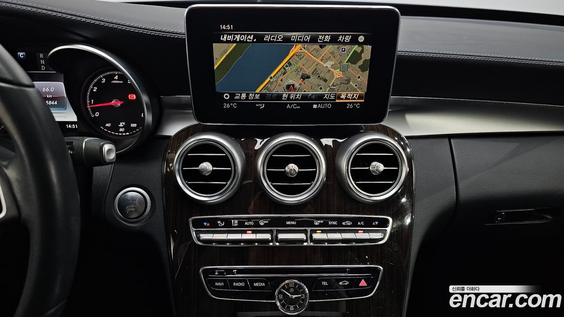 Mercedes-Benz C-Class 2018
