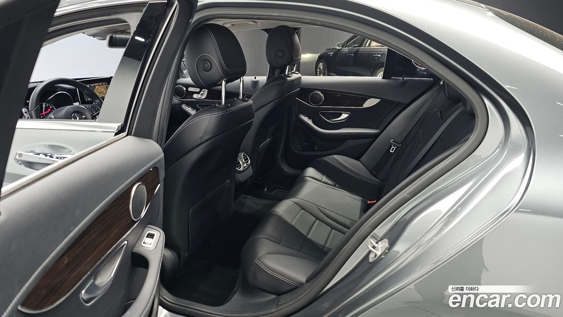 Mercedes-Benz C-Class 2018