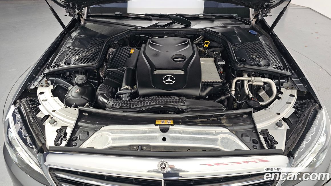 Mercedes-Benz C-Class 2018