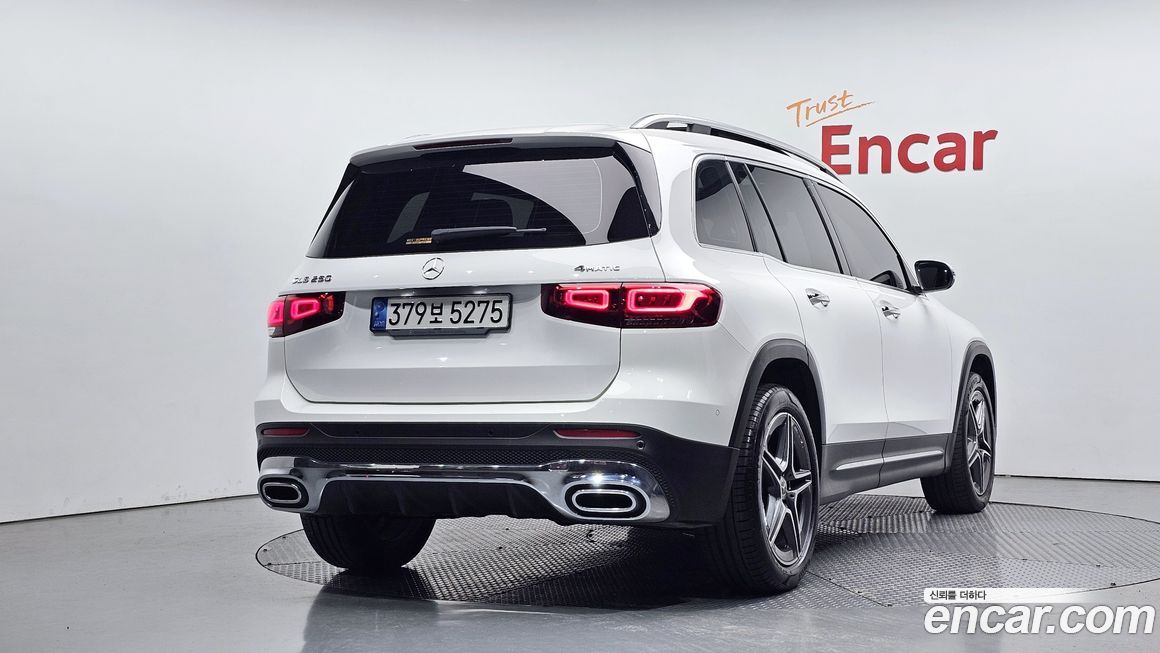 Mercedes-Benz GLB-Class 2022