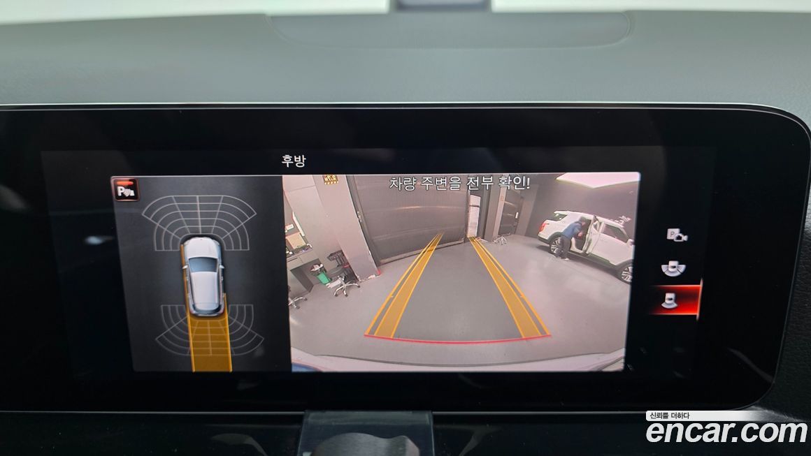 Mercedes-Benz GLA-Class 2021