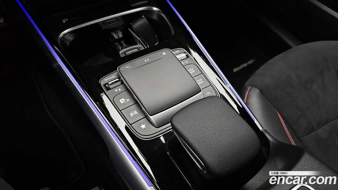 Mercedes-Benz GLB-Class 2022