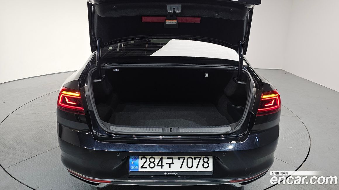 Volkswagen Passat 2022