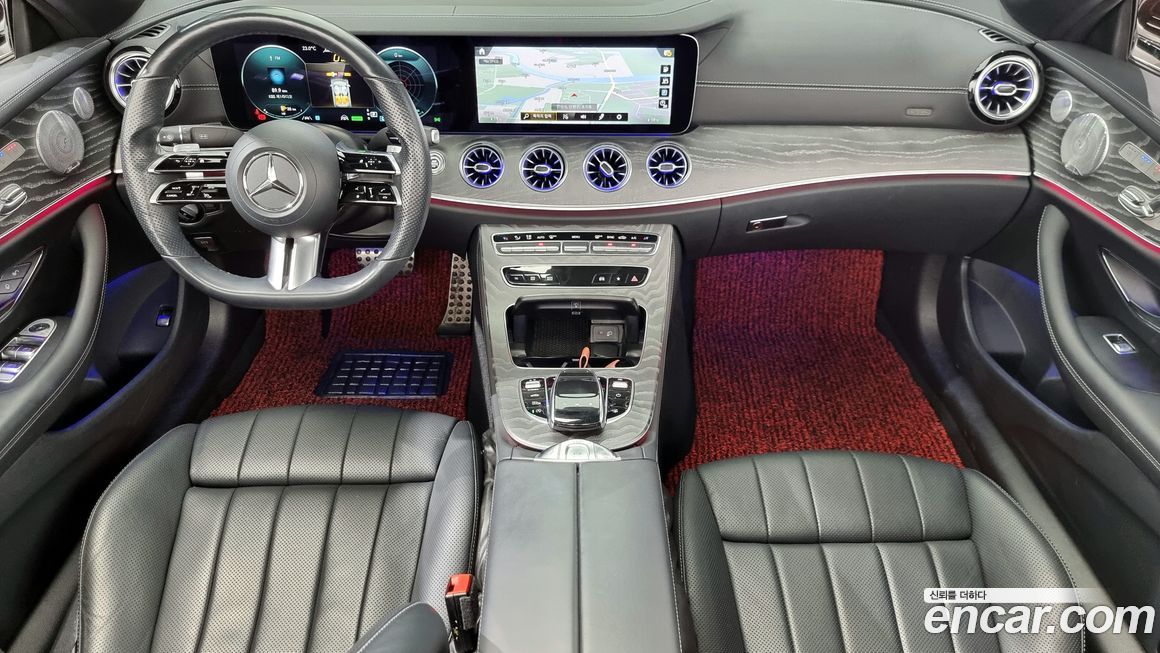 Mercedes-Benz E-Class 2021