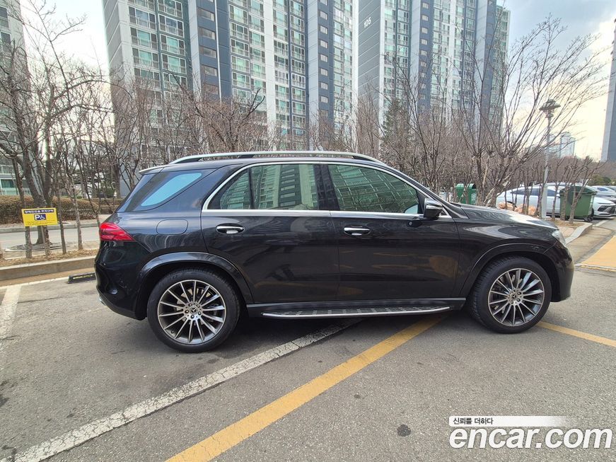 Mercedes-Benz GLE-Class 2024