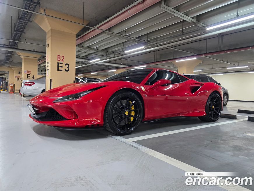 Ferrari F8 2020