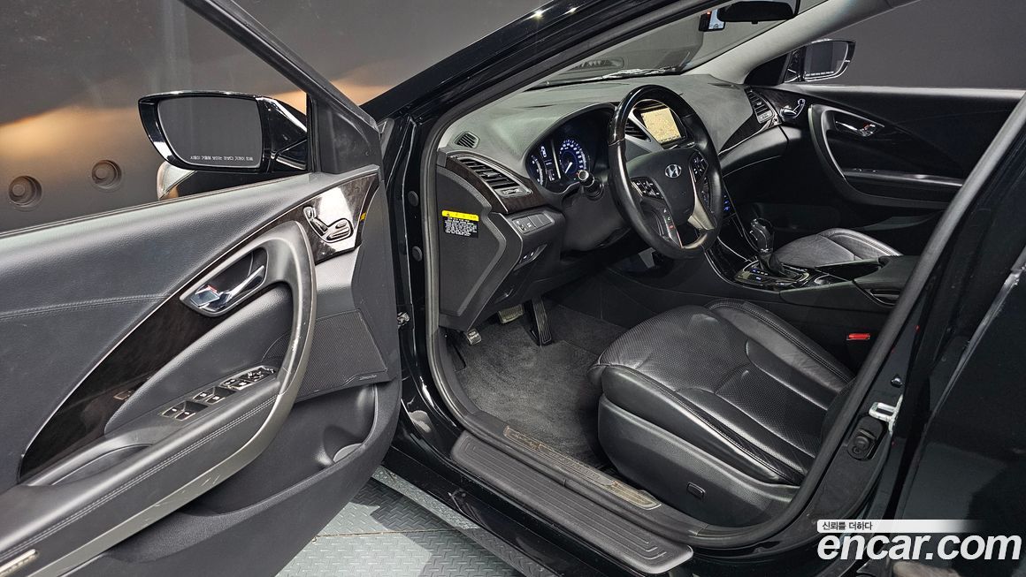 Hyundai Grandeur 2011