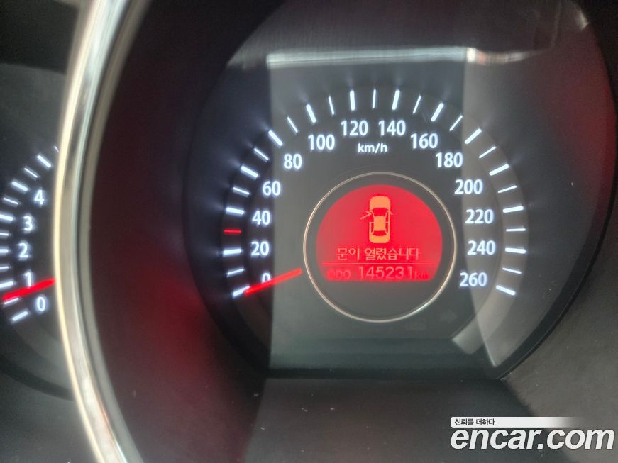 Kia K5 2011