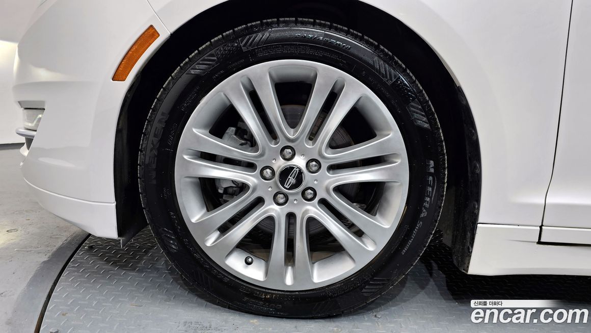 Lincoln MKZ 2015