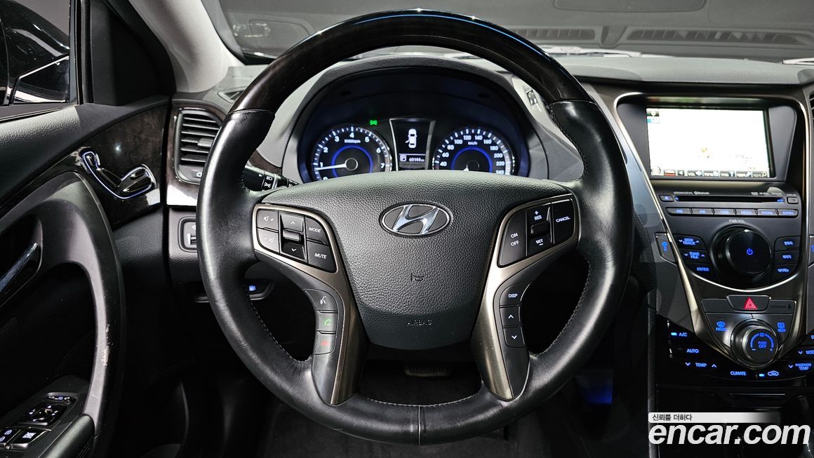 Hyundai Grandeur 2011